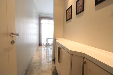 Apartamento à venda com 280m², 4 quartos e 4 vagasCorredor