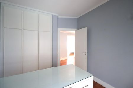 Apartamento à venda com 280m², 4 quartos e 4 vagasQuarto 2