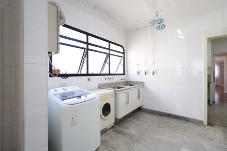 Apartamento à venda com 280m², 4 quartos e 4 vagasÁrea de Serviço