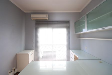 Apartamento à venda com 280m², 4 quartos e 4 vagasQuarto 2