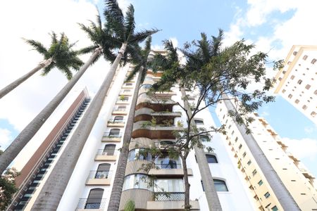 Apartamento à venda com 280m², 4 quartos e 4 vagasFachada