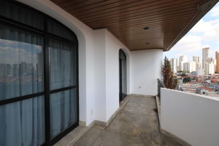 Apartamento à venda com 280m², 4 quartos e 4 vagasSacada