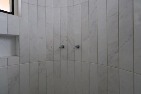 Apartamento à venda com 280m², 4 quartos e 4 vagasBanheiro da suíte