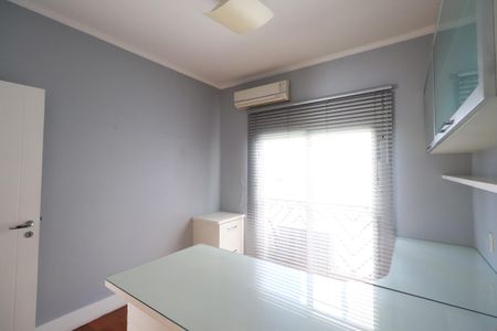 Apartamento à venda com 280m², 4 quartos e 4 vagasQuarto 2