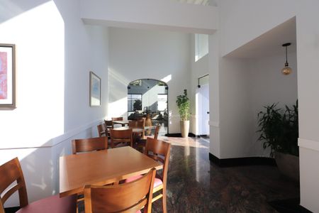 Apartamento à venda com 280m², 4 quartos e 4 vagasÁrea comum - Salão de festas