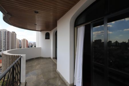 Apartamento à venda com 280m², 4 quartos e 4 vagasSacada