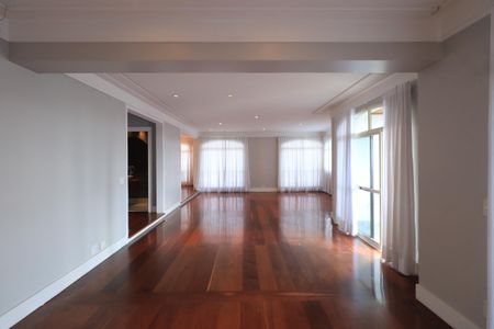 Apartamento à venda com 280m², 4 quartos e 4 vagasSala