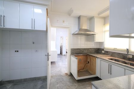 Apartamento à venda com 280m², 4 quartos e 4 vagasCozinha