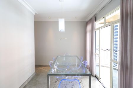 Apartamento à venda com 280m², 4 quartos e 4 vagasCopa