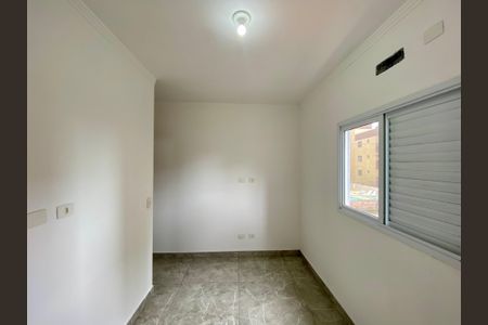 Suíte de casa de condomínio para alugar com 2 quartos, 103m² em Tupi, Praia Grande