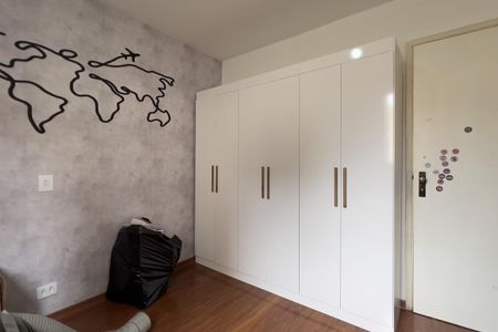 Apartamento à venda com 96m², 3 quartos e 2 vagasQuarto 2