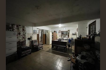 Casa à venda com 353m², 5 quartos e 4 vagas Casa à venda com 353m², 5 quartos e 4 vagasCozinha