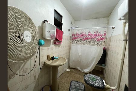 Casa à venda com 353m², 5 quartos e 4 vagas Casa à venda com 353m², 5 quartos e 4 vagasBanheiro social