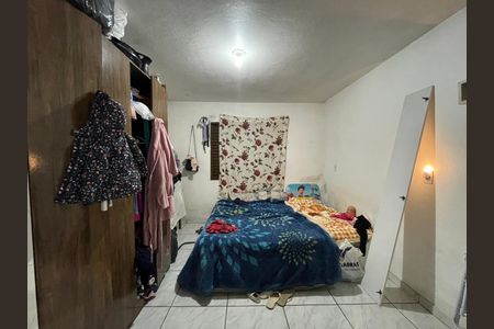 Casa à venda com 353m², 5 quartos e 4 vagas Casa à venda com 353m², 5 quartos e 4 vagasQuarto 3