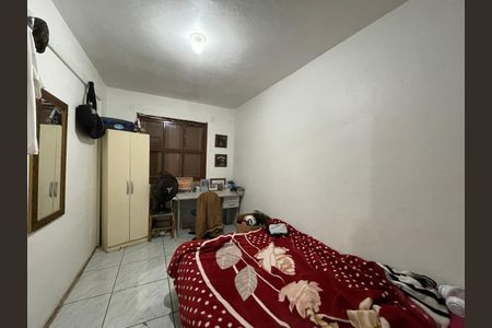 Casa à venda com 353m², 5 quartos e 4 vagas Casa à venda com 353m², 5 quartos e 4 vagasQuarto 2