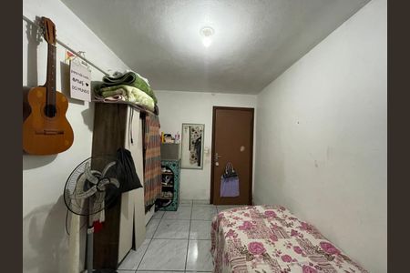 Casa à venda com 353m², 5 quartos e 4 vagas Casa à venda com 353m², 5 quartos e 4 vagasQuarto
