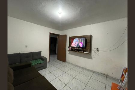 Casa à venda com 353m², 5 quartos e 4 vagas Casa à venda com 353m², 5 quartos e 4 vagasSala