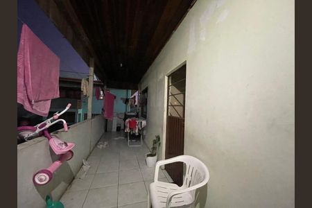 Casa à venda com 353m², 5 quartos e 4 vagas Casa à venda com 353m², 5 quartos e 4 vagasÁrea comum