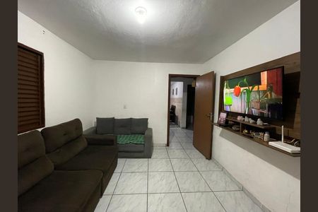 Casa à venda com 353m², 5 quartos e 4 vagas Casa à venda com 353m², 5 quartos e 4 vagasSala