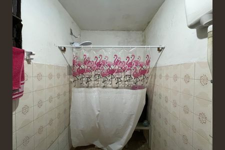 Casa à venda com 353m², 5 quartos e 4 vagas Casa à venda com 353m², 5 quartos e 4 vagasBanheiro social