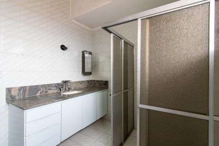 Casa à venda com 203m², 3 quartos e 3 vagas Casa à venda com 203m², 3 quartos e 3 vagasBanheiro