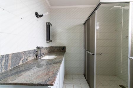 Casa à venda com 203m², 3 quartos e 3 vagas Casa à venda com 203m², 3 quartos e 3 vagasBanheiro