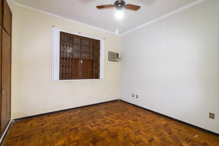 Casa à venda com 203m², 3 quartos e 3 vagas Casa à venda com 203m², 3 quartos e 3 vagasSuite