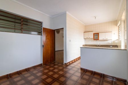 Casa à venda com 203m², 3 quartos e 3 vagas Casa à venda com 203m², 3 quartos e 3 vagasCozinha