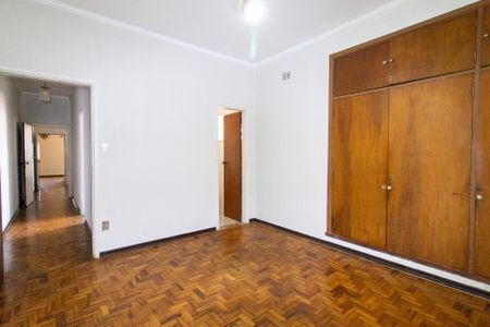 Casa à venda com 203m², 3 quartos e 3 vagas Casa à venda com 203m², 3 quartos e 3 vagasSuite