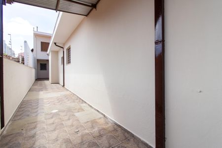 Casa à venda com 203m², 3 quartos e 3 vagas Casa à venda com 203m², 3 quartos e 3 vagasÁrea externa