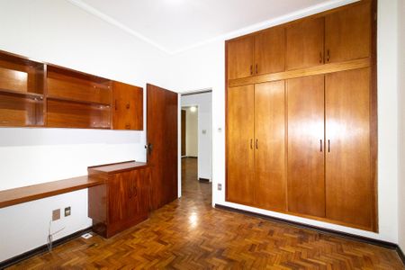 Casa à venda com 203m², 3 quartos e 3 vagas Casa à venda com 203m², 3 quartos e 3 vagasQuarto 3