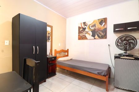 Quarto  de kitnet/studio para alugar com 1 quarto, 18m² em Martins, Uberlândia