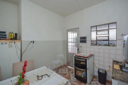 Sala/Cozinha de casa para alugar com 1 quarto, 60m² em Vila Marari, São Paulo