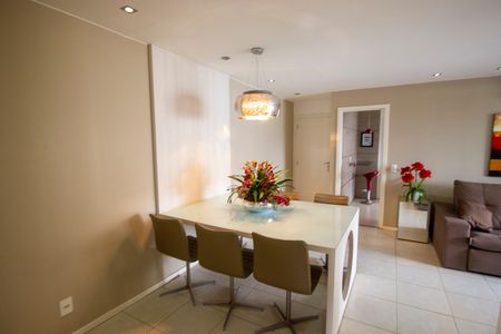 Apartamento para alugar com 145m², 4 quartos e 3 vagasSala