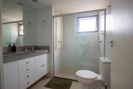 Apartamento para alugar com 145m², 4 quartos e 3 vagasBanheiro da Suíte