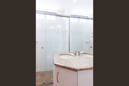 Apartamento à venda com 108m², 3 quartos e 2 vagas Apartamento à venda com 108m², 3 quartos e 2 vagasBanheiro Social