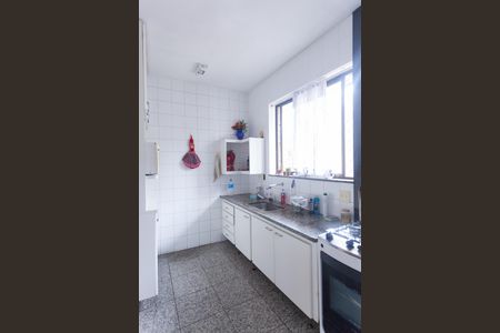 Apartamento à venda com 108m², 3 quartos e 2 vagas Apartamento à venda com 108m², 3 quartos e 2 vagasCozinha