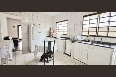 Casa à venda com 170m², 3 quartos e 3 vagas