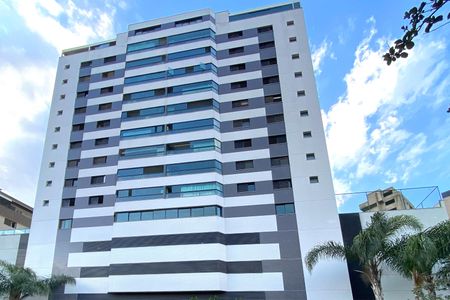 Apartamento à venda com 132m², 3 quartos e 3 vagasFachada