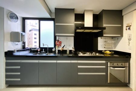 Apartamento à venda com 132m², 3 quartos e 3 vagasCozinha