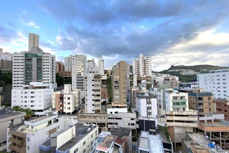 Apartamento à venda com 132m², 3 quartos e 3 vagasVaranda coberta