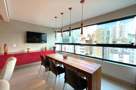 Apartamento à venda com 132m², 3 quartos e 3 vagasVaranda coberta