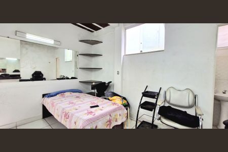 Casa à venda com 170m², 3 quartos e 2 vagas