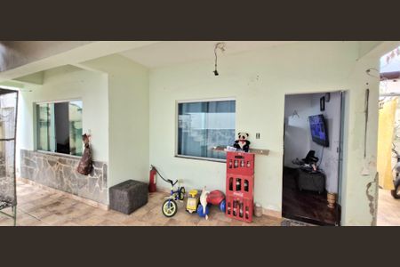 Casa à venda com 170m², 3 quartos e 2 vagas