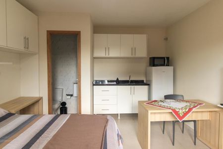 Studio de kitnet/studio para alugar com 1 quarto, 24m² em Butiatuvinha, Curitiba