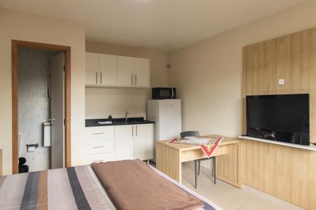 Studio de kitnet/studio para alugar com 1 quarto, 24m² em Butiatuvinha, Curitiba