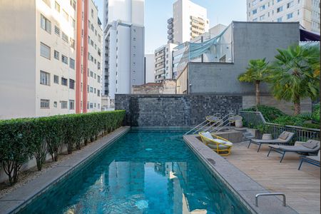 Studio para alugar com 36m², 1 quarto e 1 vaga Studio para alugar com 36m², 1 quarto e 1 vagaÁrea comum - Piscina