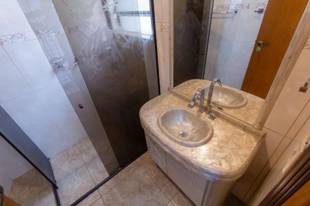 Casa para alugar com 90m², 2 quartos e 2 vagasBanheiro 1