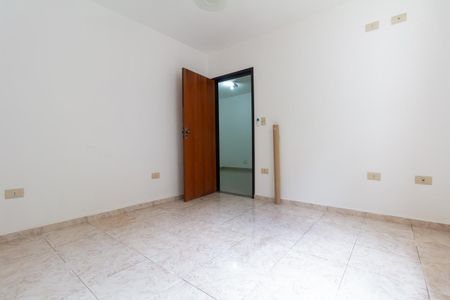Casa para alugar com 90m², 2 quartos e 2 vagasQuarto 1