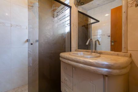 Casa para alugar com 90m², 2 quartos e 2 vagasBanheiro 1